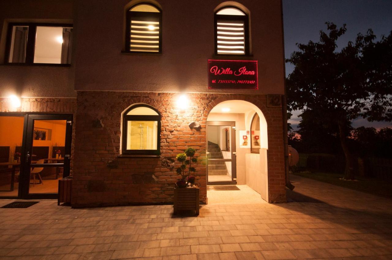 Ilona 1 Apartment *